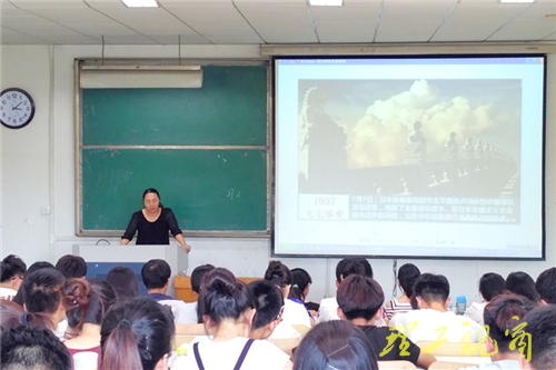 生命科学学院举行学生党支部会议