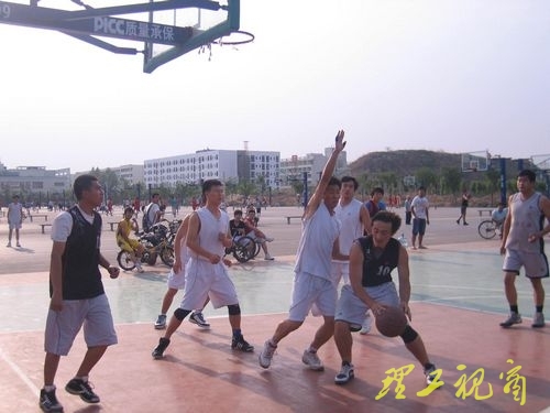 各学院相继举行毕业生篮球赛
